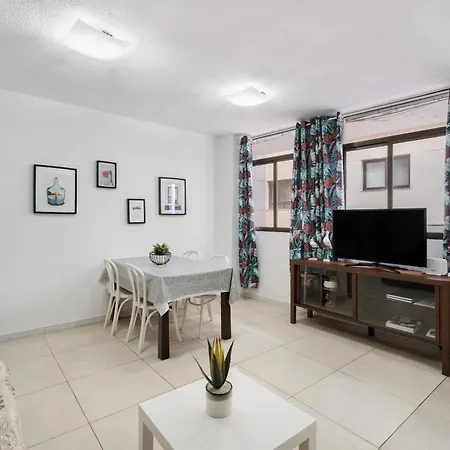 Апартаменты Paradise - *